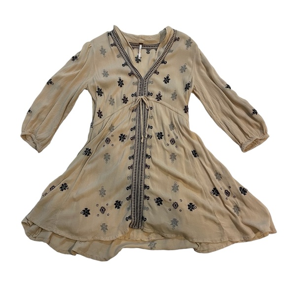 Free People Star Gazer Embroidered Peasant Dress Neutral Color Combo 3/4 Sleeve - Picture 2 of 12